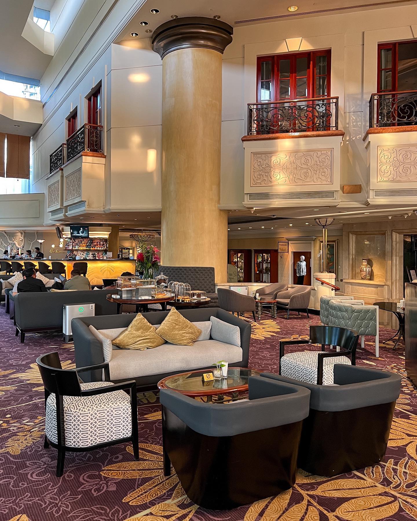 JW Marriot Hotel Surabaya Lobby