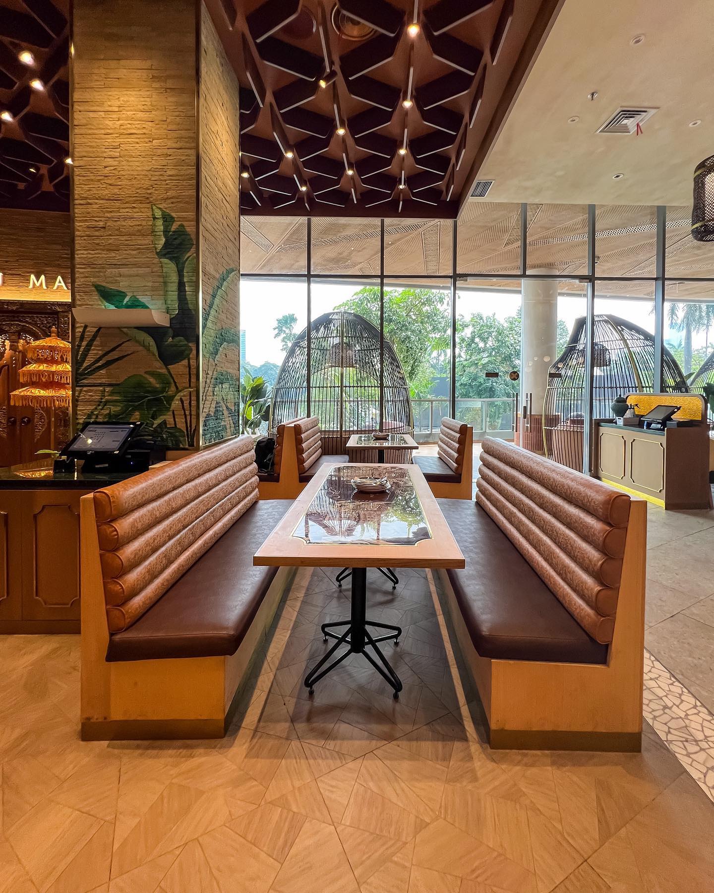 Nuvrino Bolero – Kulit Sintetik Natural Grain dengan Tekstur Buffalo Hide